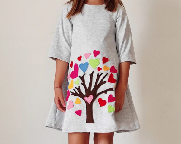 Love tree dress, Heart tree dress, Multicoloured dress, Love tree Easter dress, Spring dress, Girls sweetshirt, Applique hearts, Felt hearts